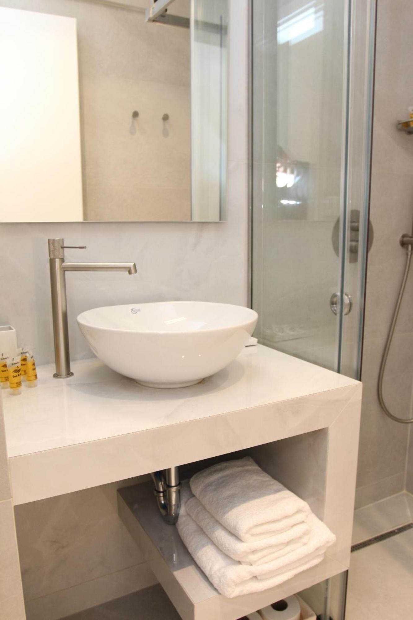 אתונה Central Metropolis Luxury Living מראה חיצוני תמונה